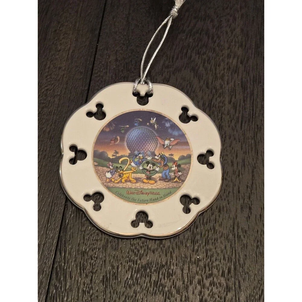 Vintage Walt Disney World Millennium Celebration 2000 Ceramic Ornament